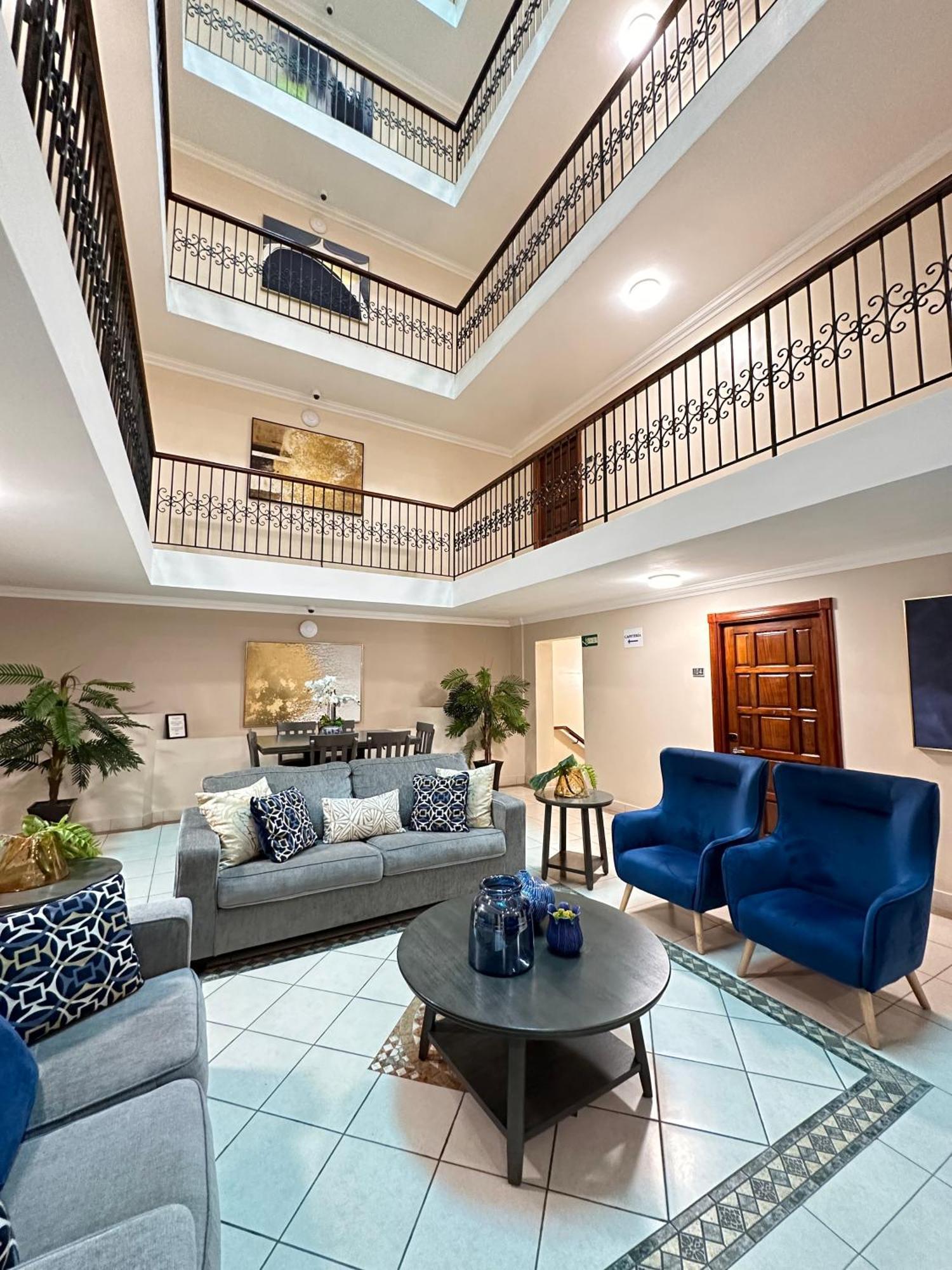 Hotel Andros Colón Kültér fotó