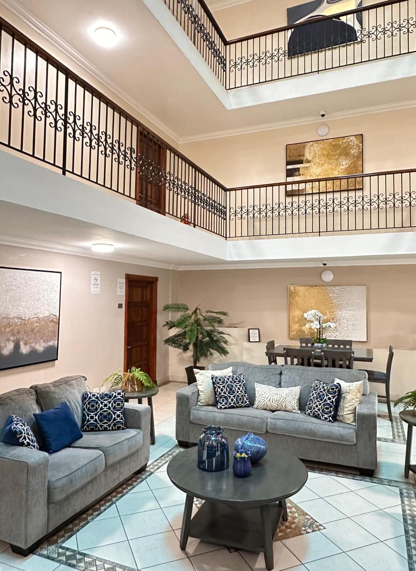 Hotel Andros Colón Kültér fotó